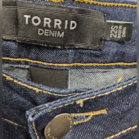 Torrid Jeans 22S - Picture 2 of 3